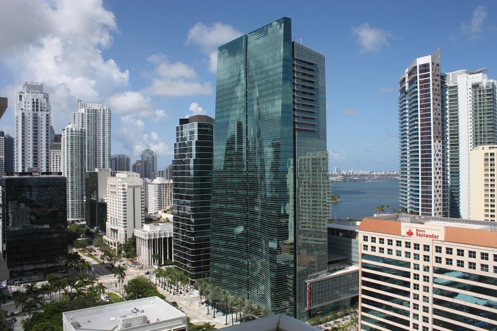 Dharma Home Suites Brickell Miami At One Broadway Exteriör bild